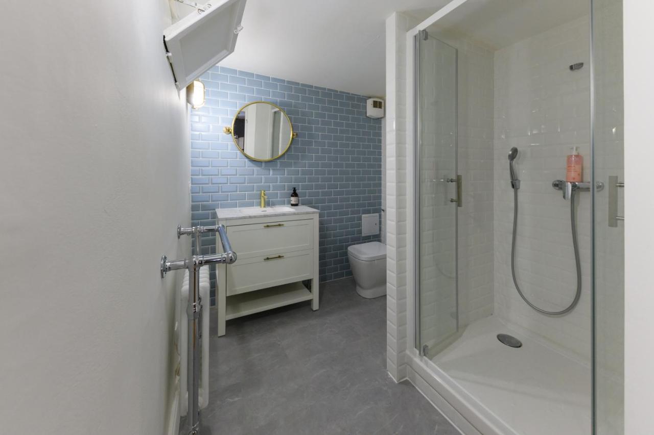 Pau: superbe appartement climatisé/cœur de ville Esterno foto